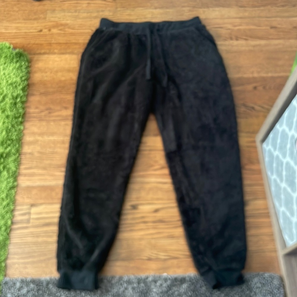 Pink Rose Fuzzy Sweatpants Size Large